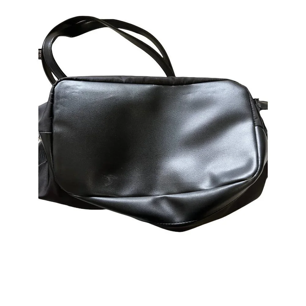 Travel tote bag
